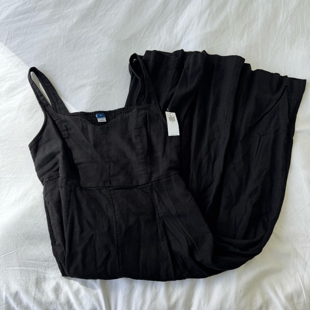 Old Navy Black Midi Dress